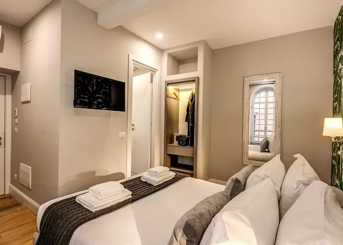 Vite 21 Luxury Room