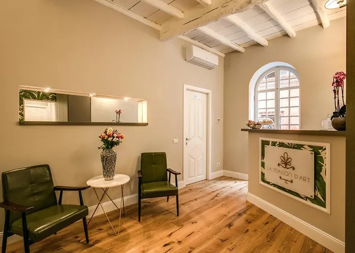 Vite 21 Luxury Room
